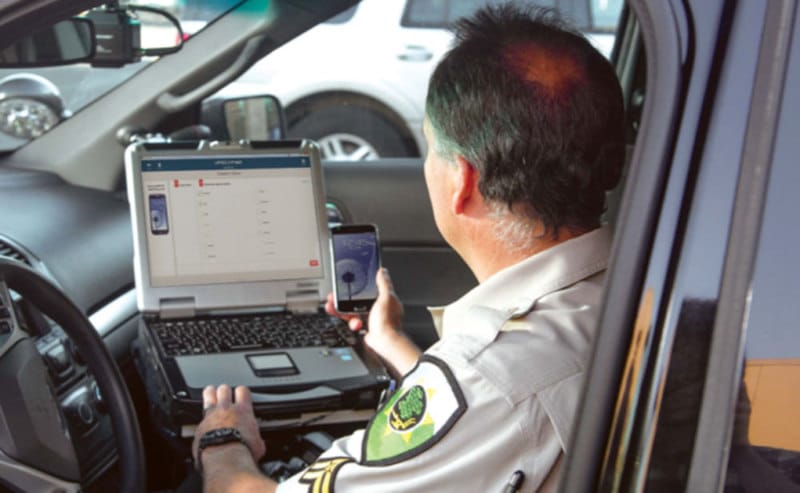 Phonandroid.com | Bientôt la police pourra contrôler votre vitesse en permanence via vos smartphones, entre autres