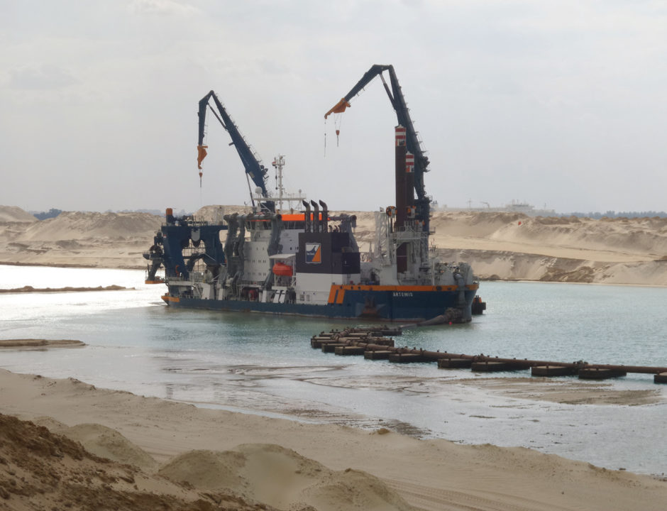 Le canal de Suez n’est plus navigable pour les plus gros des navires | 22/01/2068
