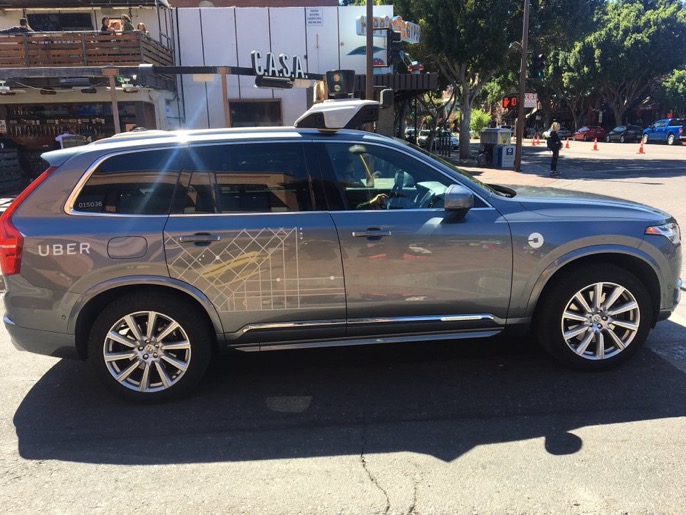 Une voiture autonome d&rsquo;Uber a percuté et tué un piéton | Le HuffPost &#8211; RP