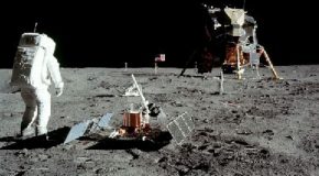 L’agence spatiale russe promet de vérifier l’existance des sites d’atterrusage américains Apollo | The Independent – RP